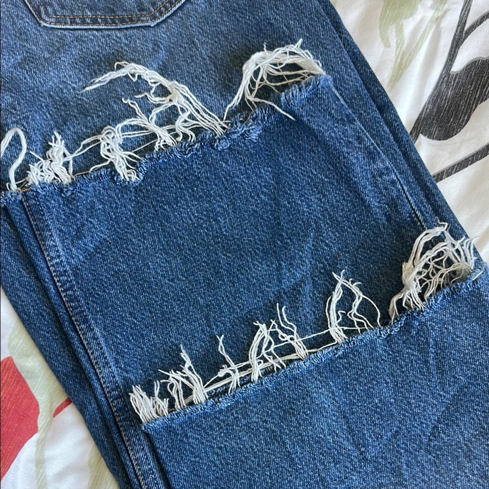 Boyish Blue High-Rise Flare Jeans - Picture 10 of 10